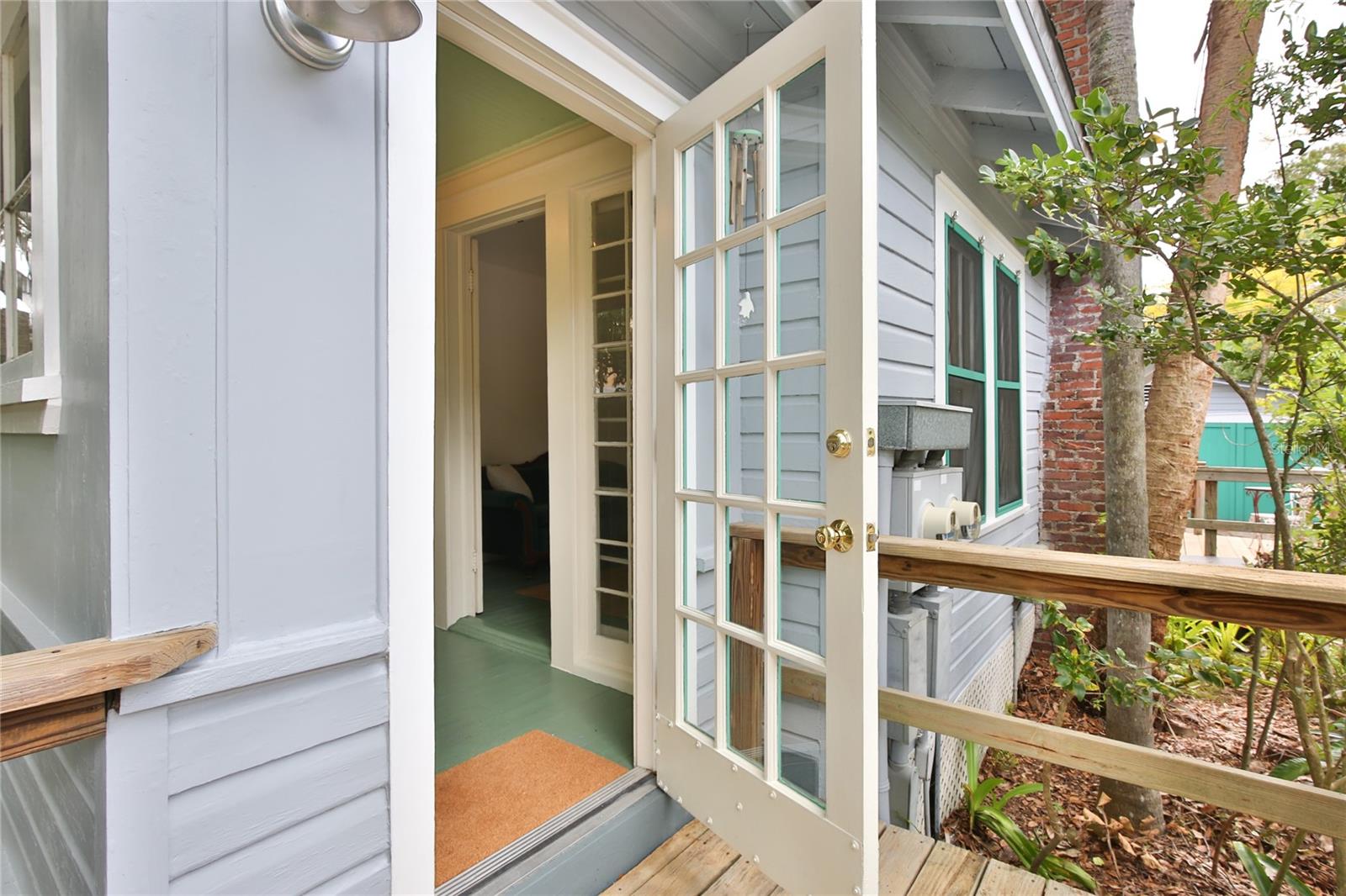 Image 5 of 66 For 708 42nd Street