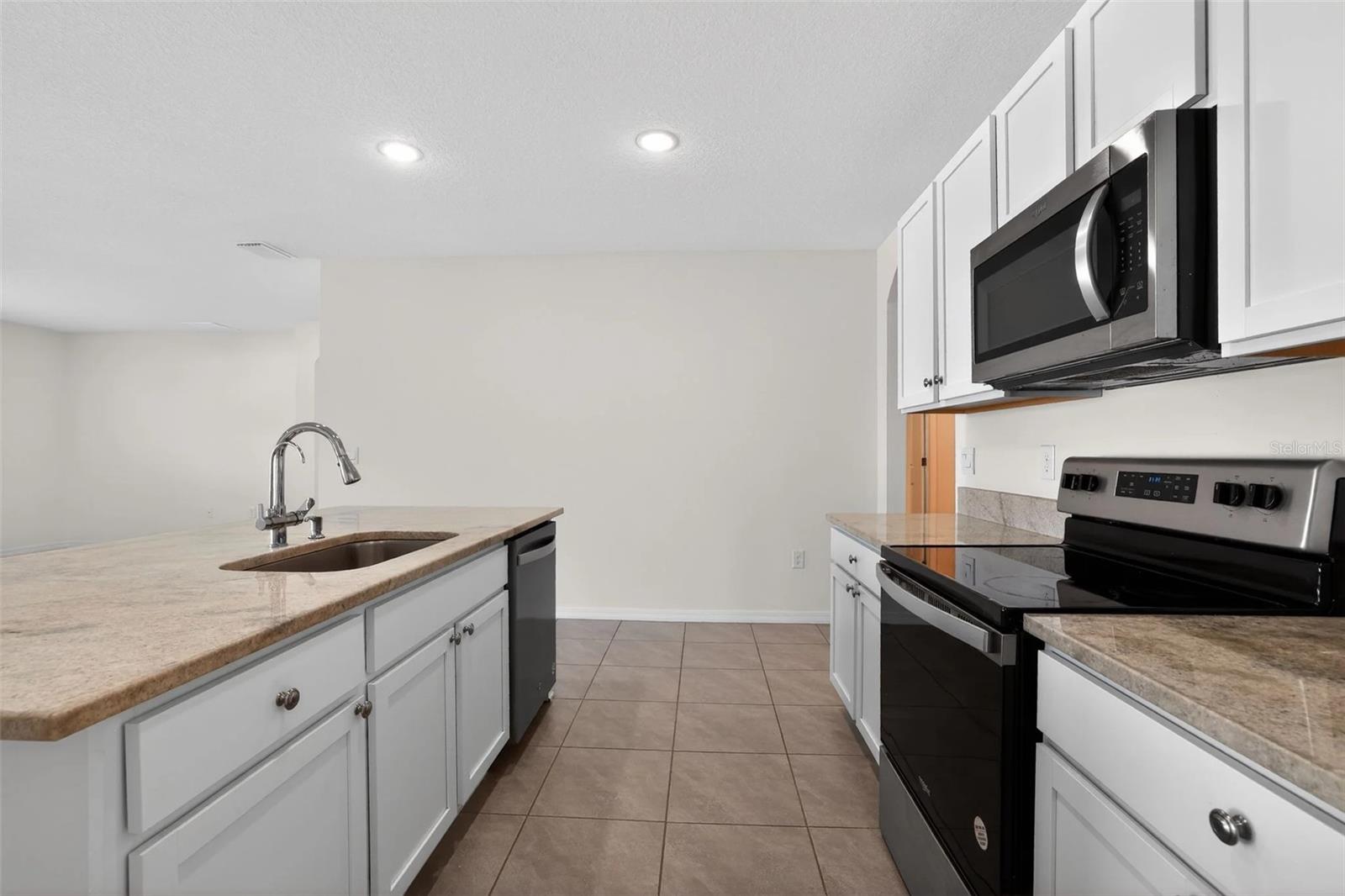 Image 10 of 19 For 34211 Jasper Stone Drive