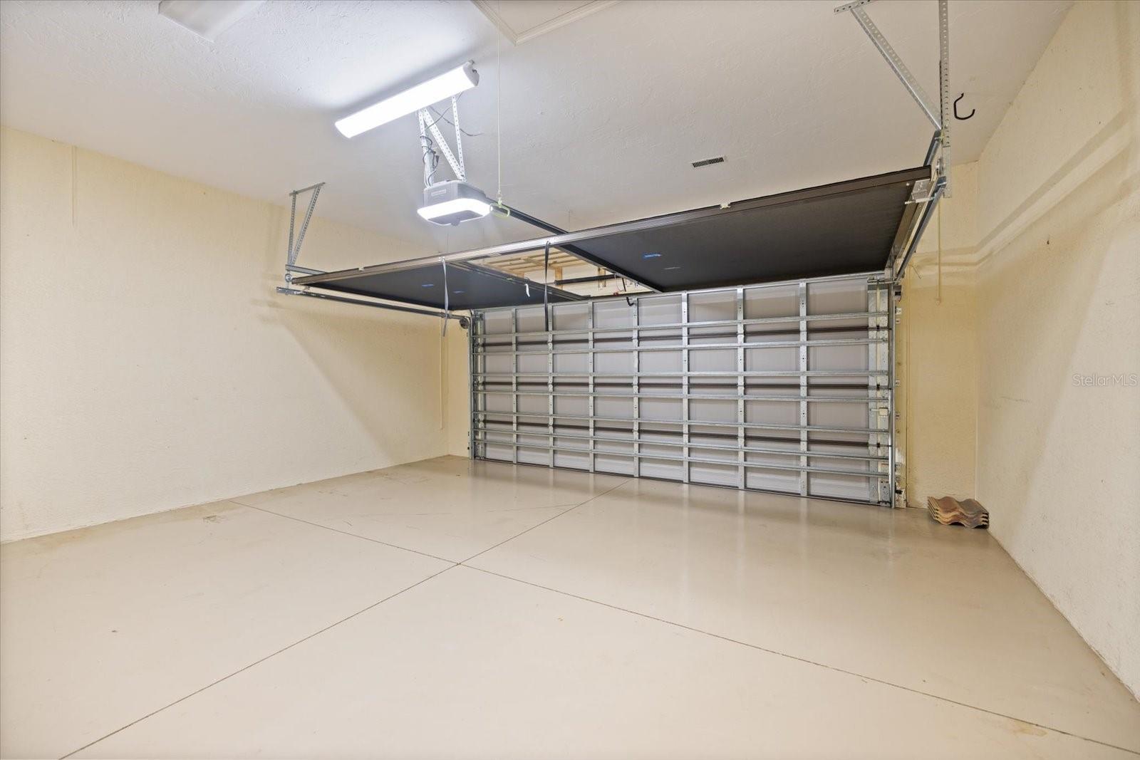 Image 41 of 41 For 6120 27 Street E