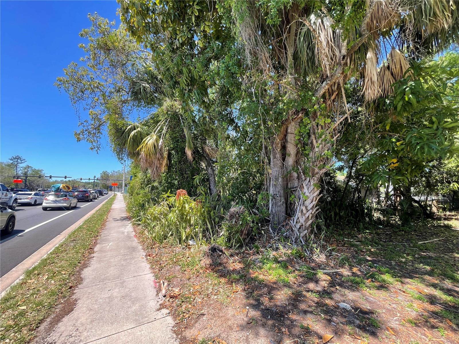 Image 4 of 5 For 1519 Manatee Avenue E