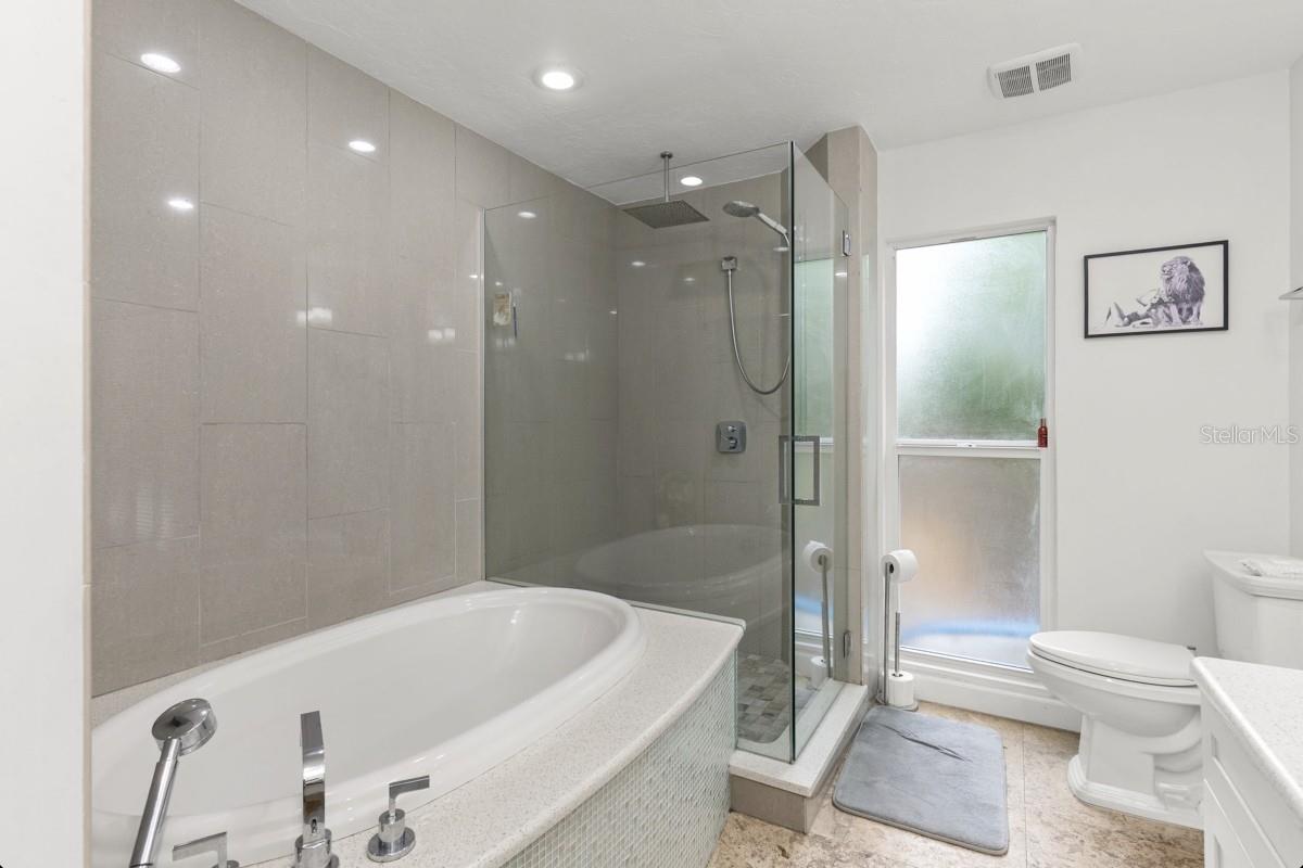 Image 22 of 49 For 765 Siesta Key Circle