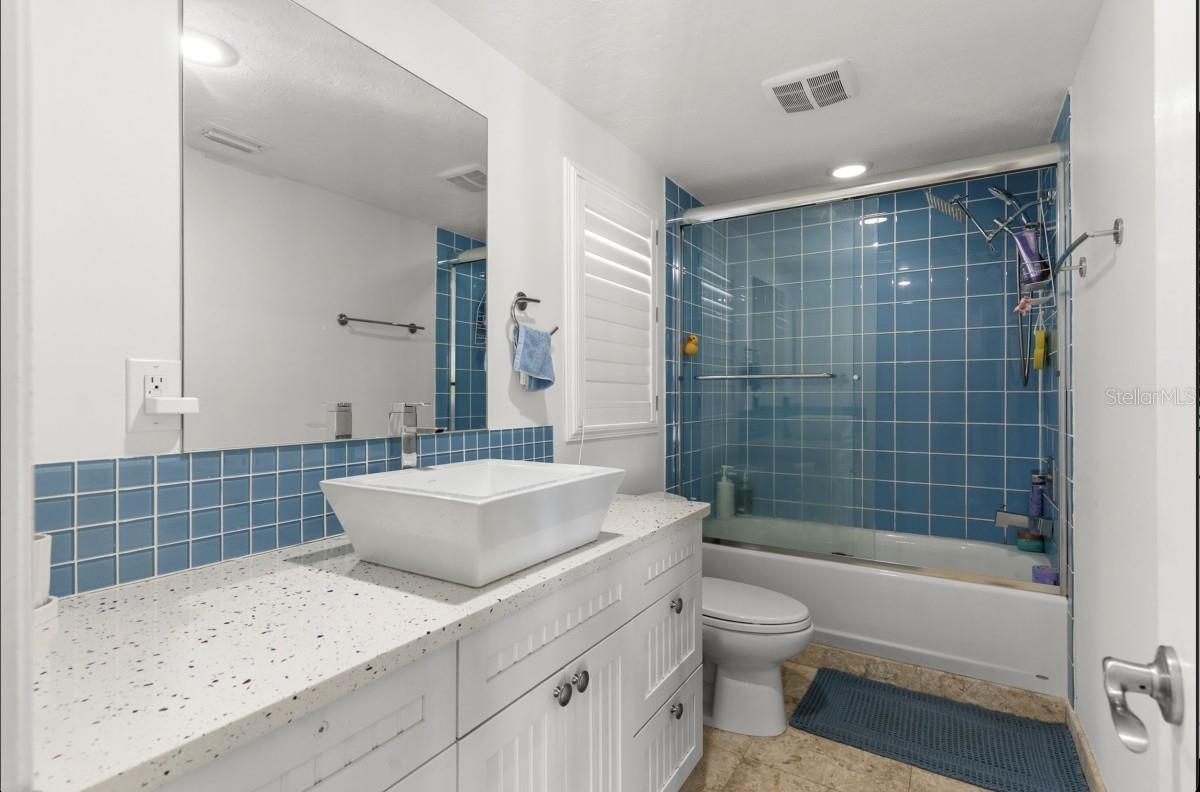 Image 24 of 49 For 765 Siesta Key Circle