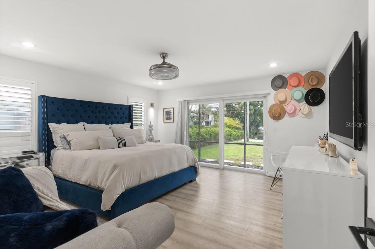 Image 31 of 49 For 765 Siesta Key Circle