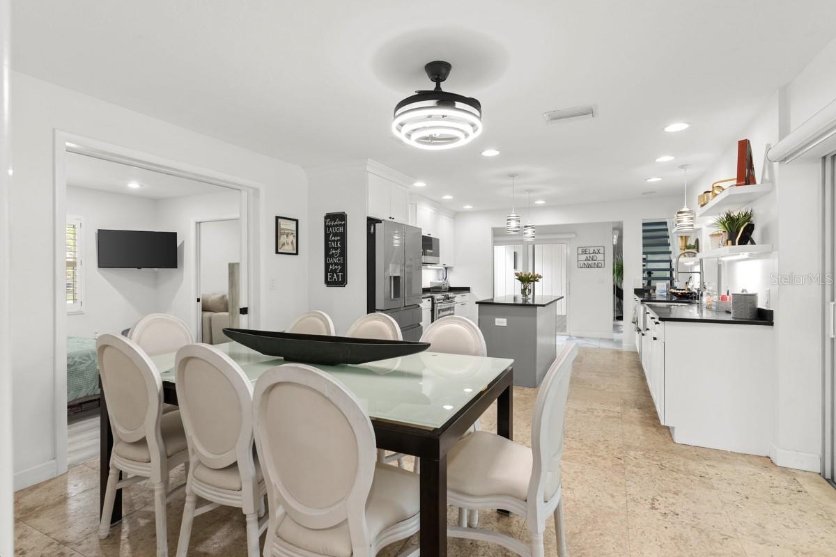 Image 32 of 49 For 765 Siesta Key Circle