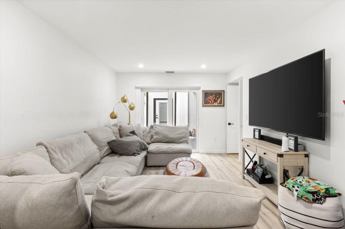 Image 44 of 49 For 765 Siesta Key Circle