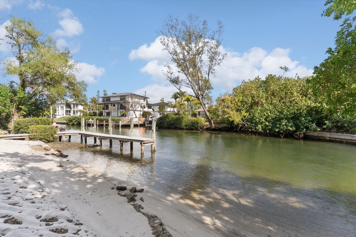 Image 7 of 49 For 765 Siesta Key Circle