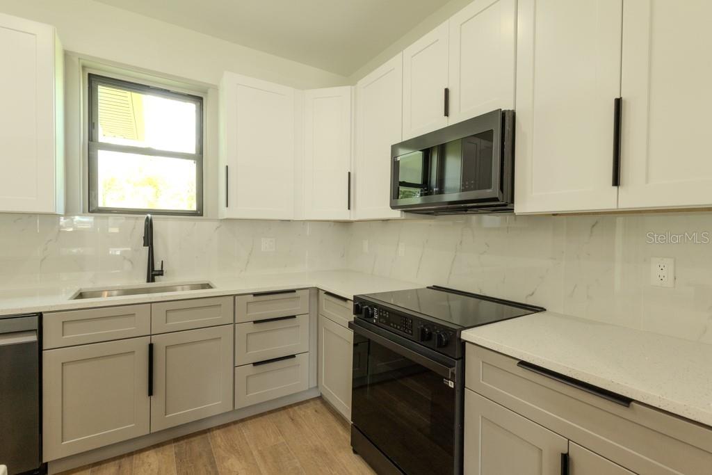 Image 2 of 22 For 5438 Sylvania Avenue