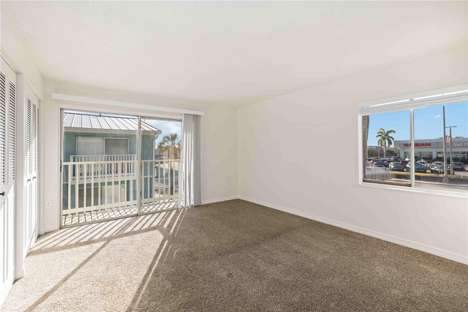 Image 21 of 32 For 3569 Bee Ridge