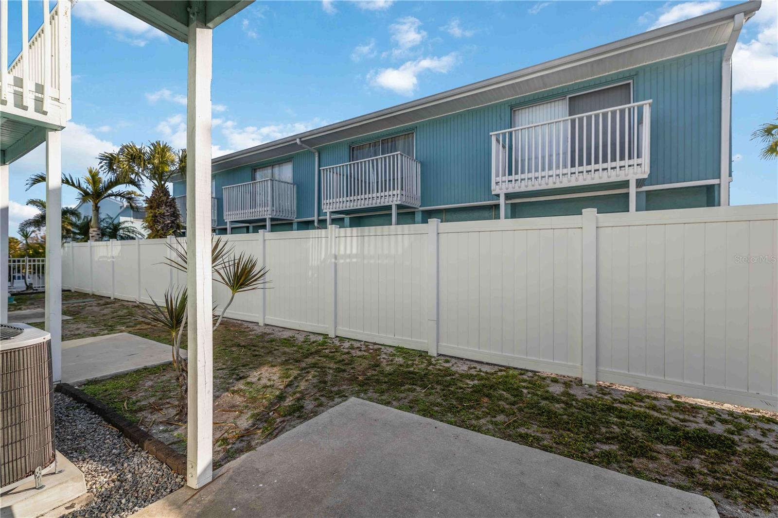 Image 24 of 32 For 3569 Bee Ridge