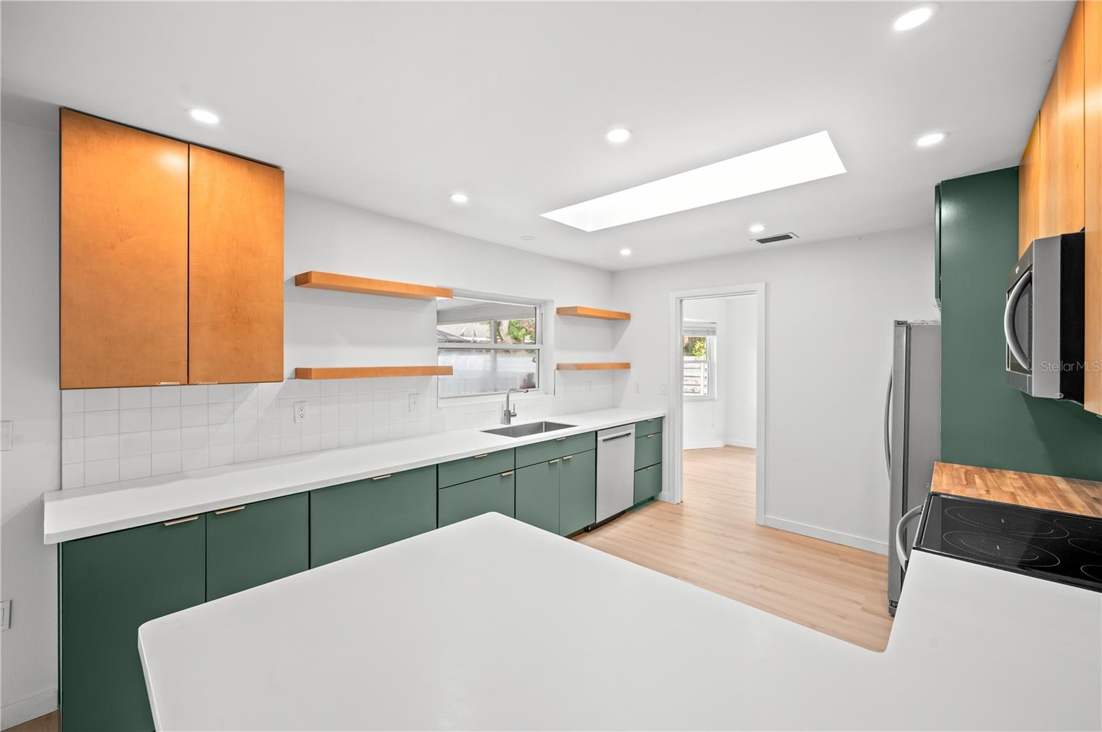 Image 16 of 40 For 1404 64th Street Nw