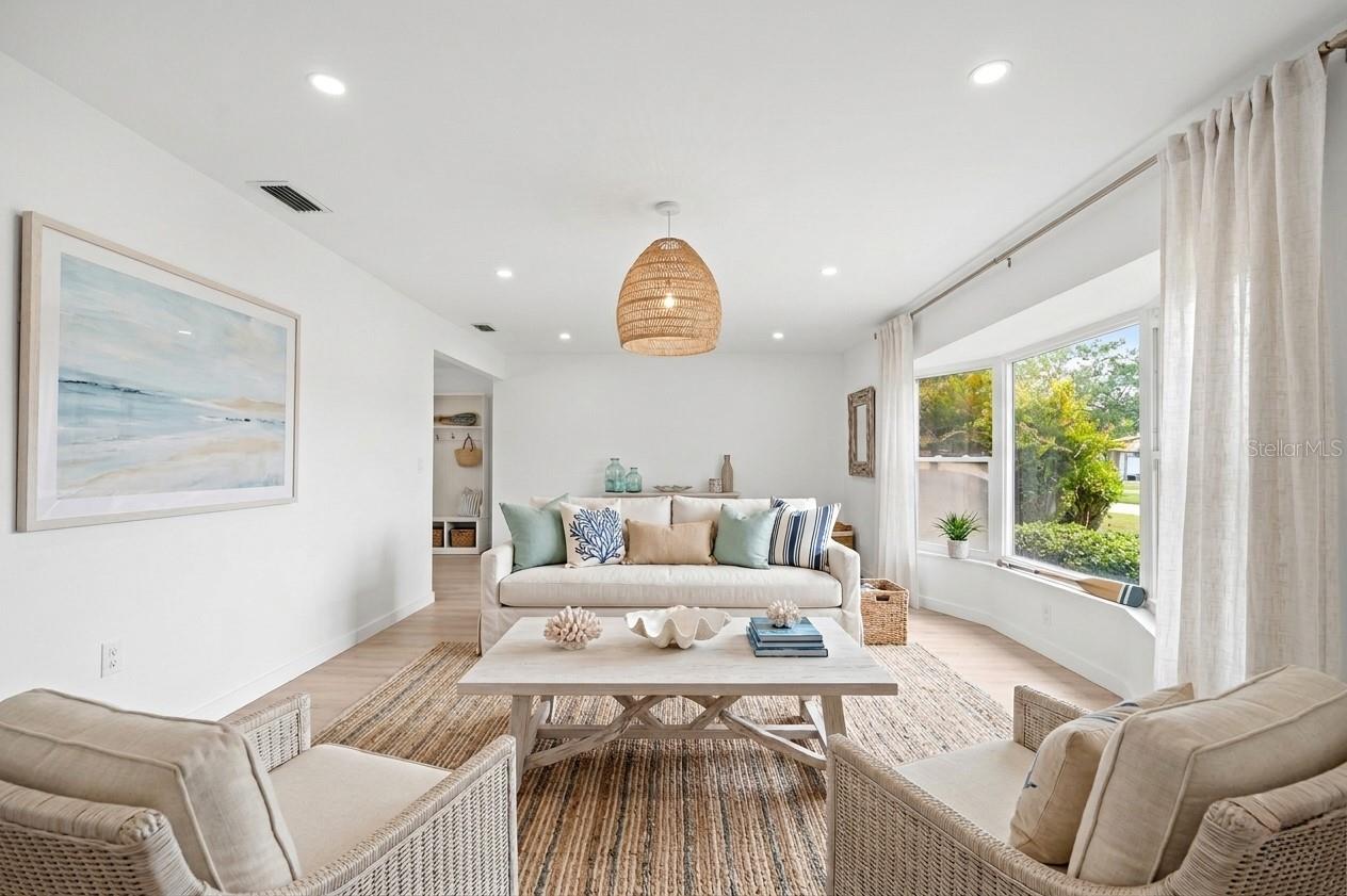 Image 2 of 40 For 1404 64th Street Nw