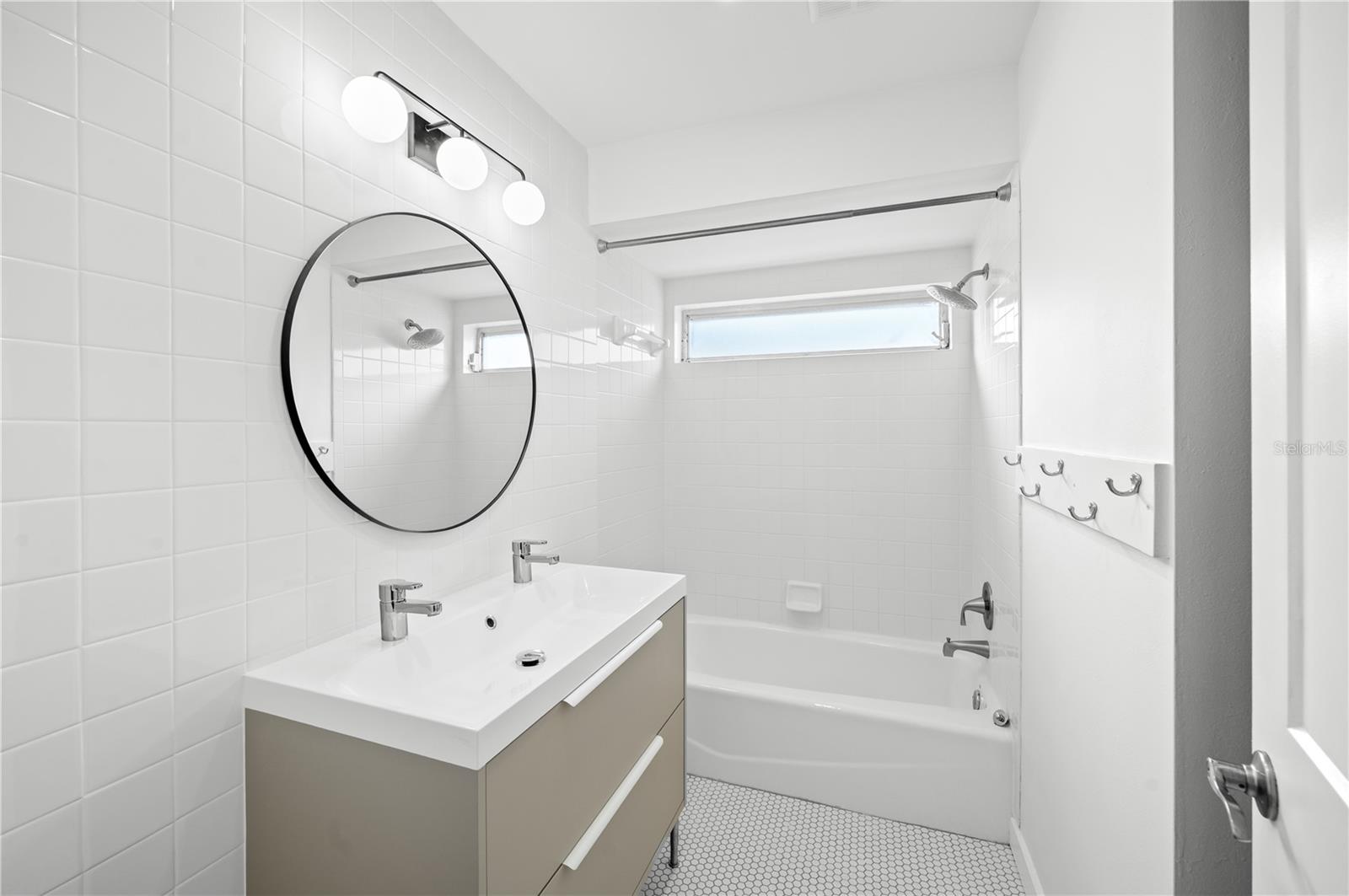 Image 22 of 40 For 1404 64th Street Nw