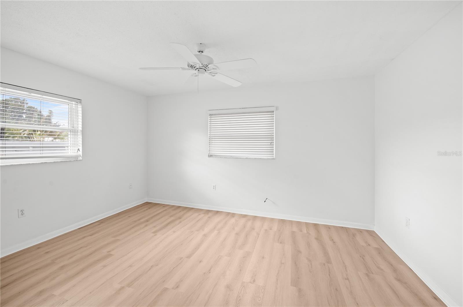 Image 23 of 40 For 1404 64th Street Nw