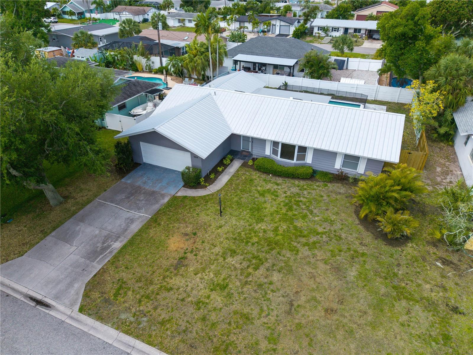 Image 32 of 40 For 1404 64th Street Nw