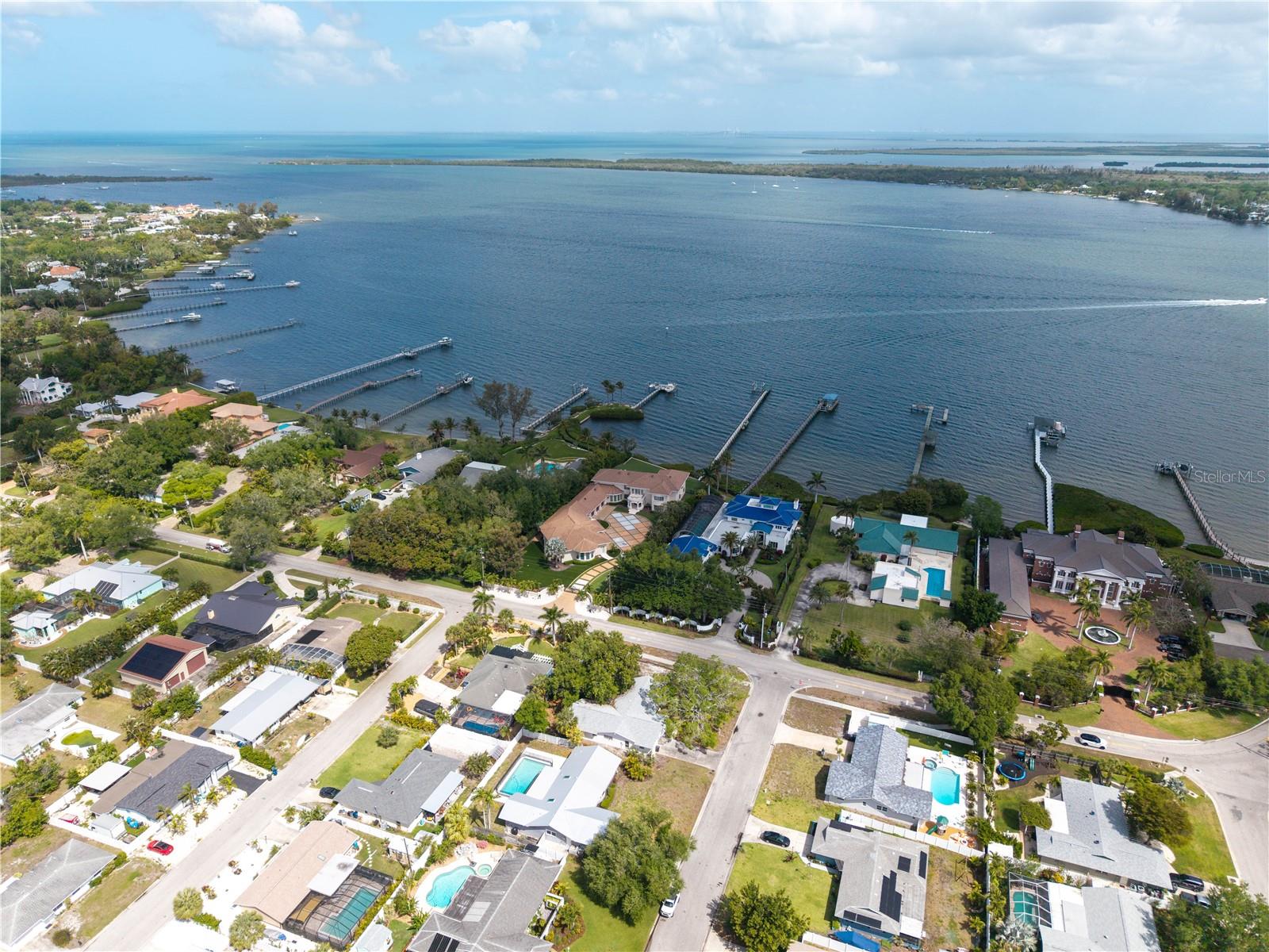 Image 35 of 40 For 1404 64th Street Nw