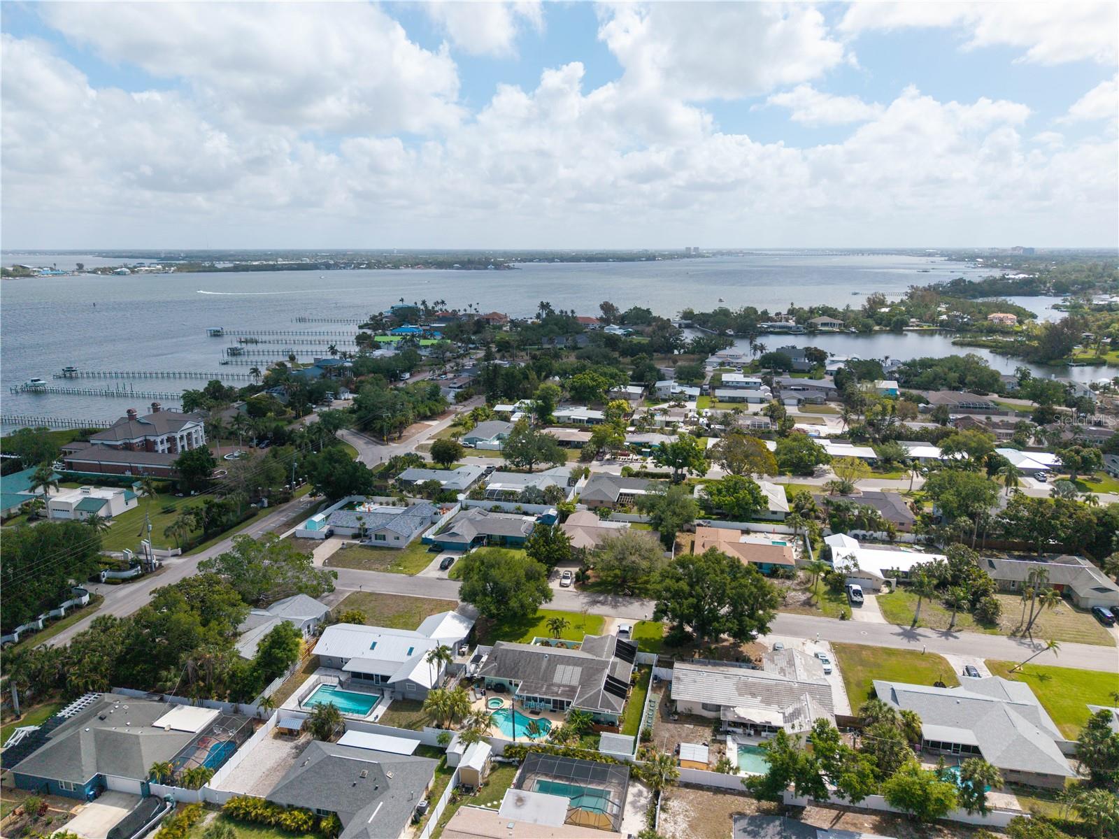 Image 37 of 40 For 1404 64th Street Nw