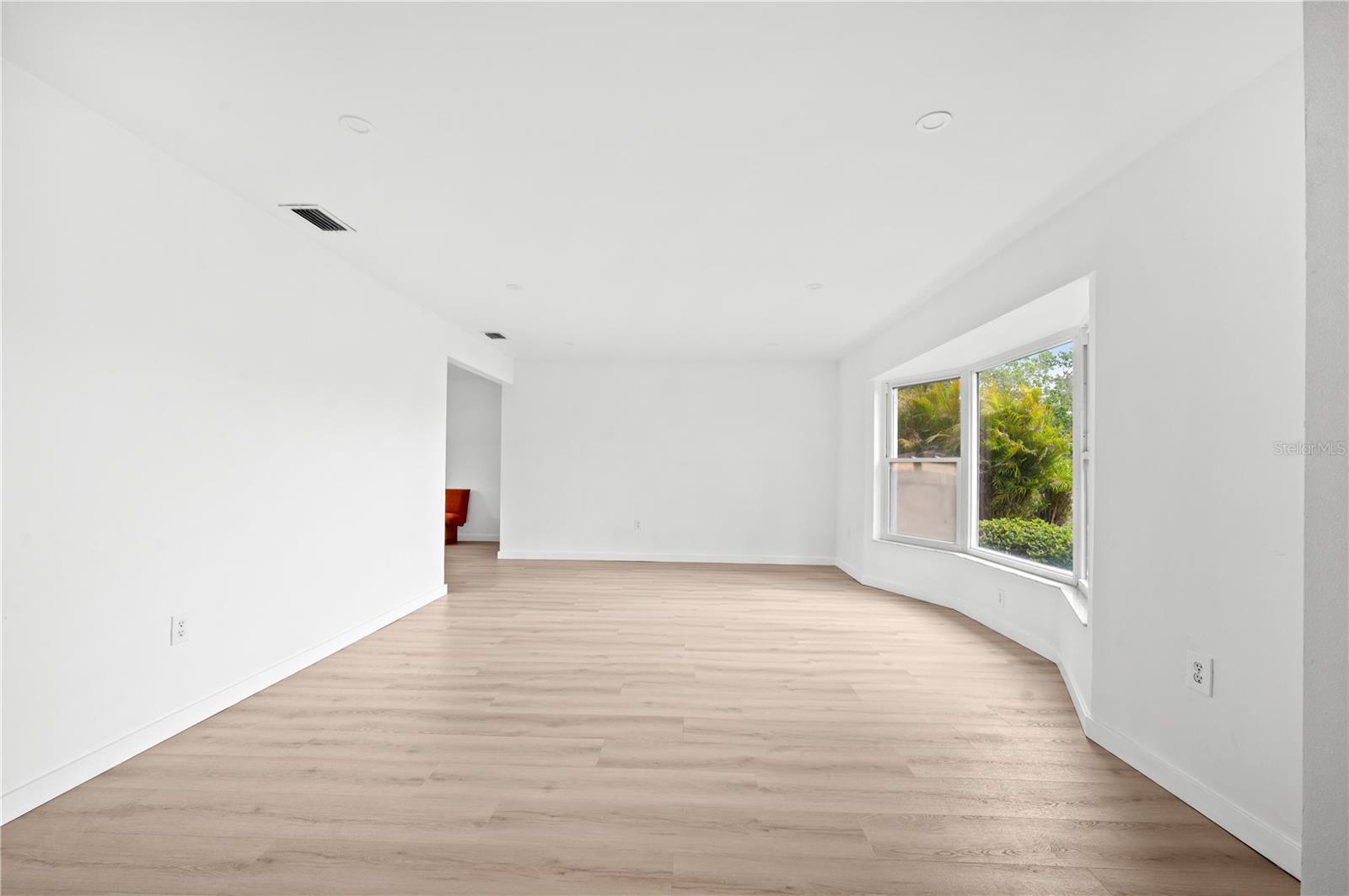 Image 8 of 40 For 1404 64th Street Nw