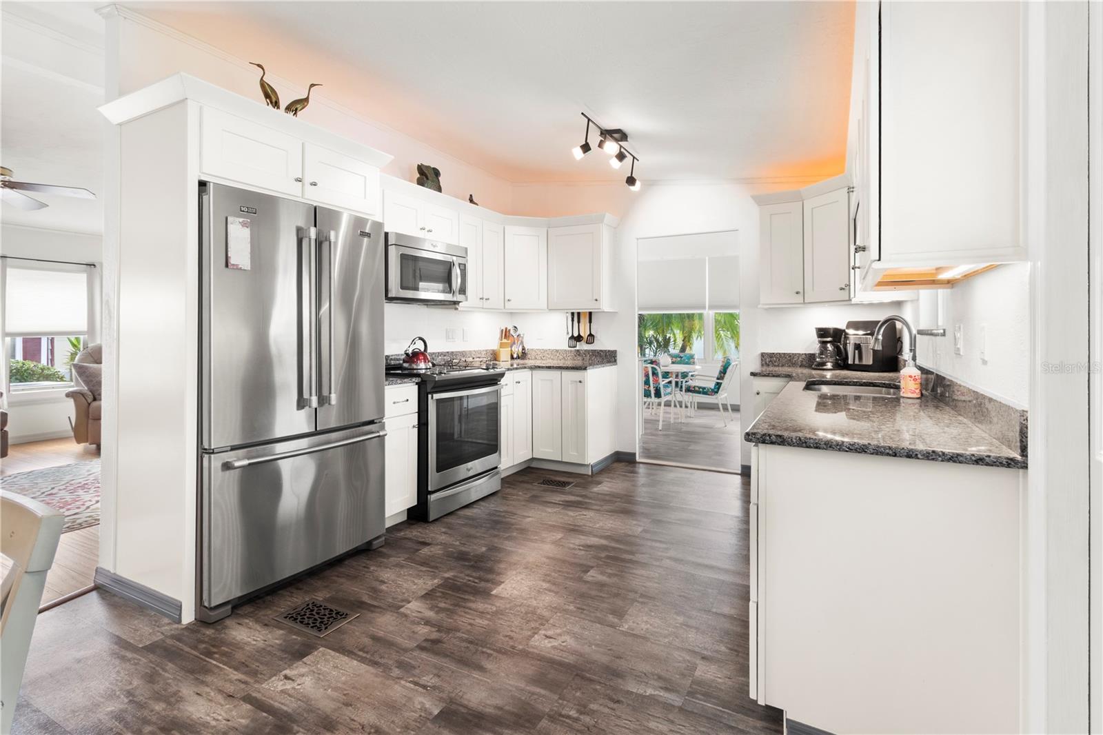 Image 13 of 52 For 117 Heron Court