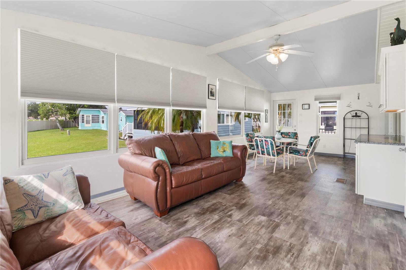 Image 17 of 52 For 117 Heron Court