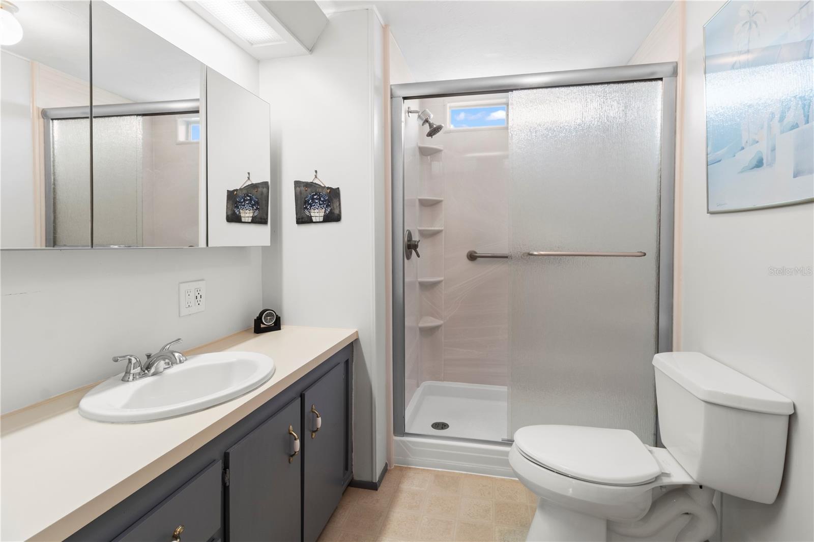 Image 28 of 52 For 117 Heron Court