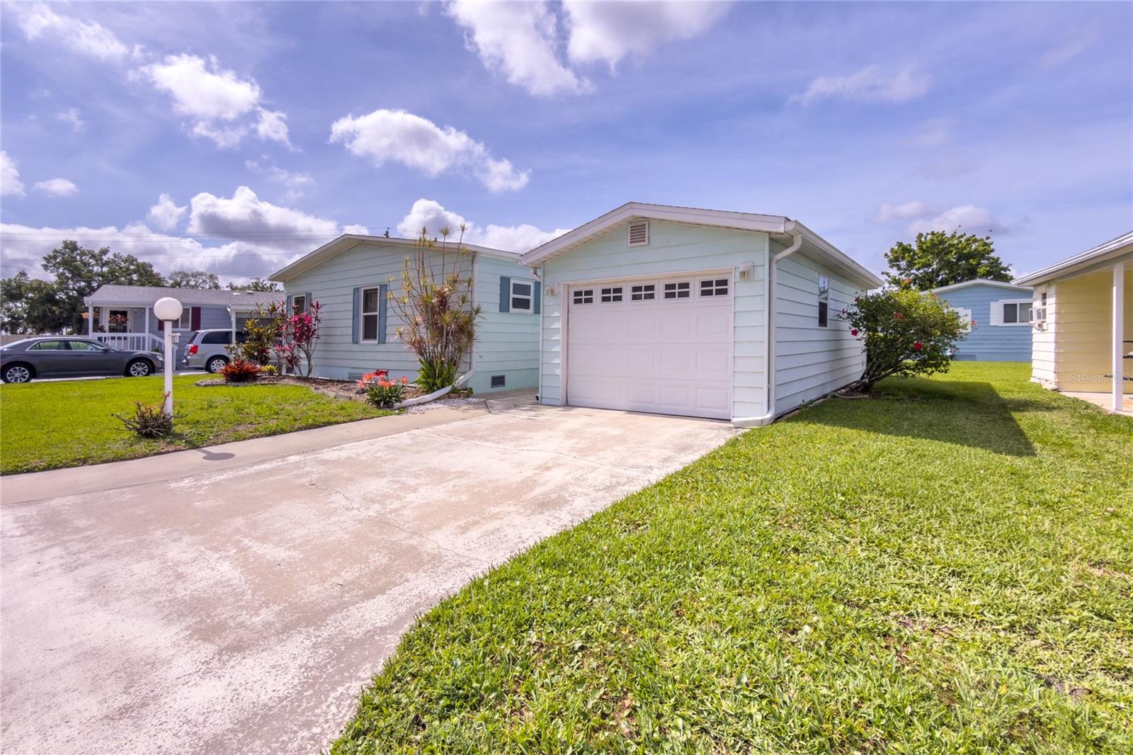 Image 3 of 52 For 117 Heron Court