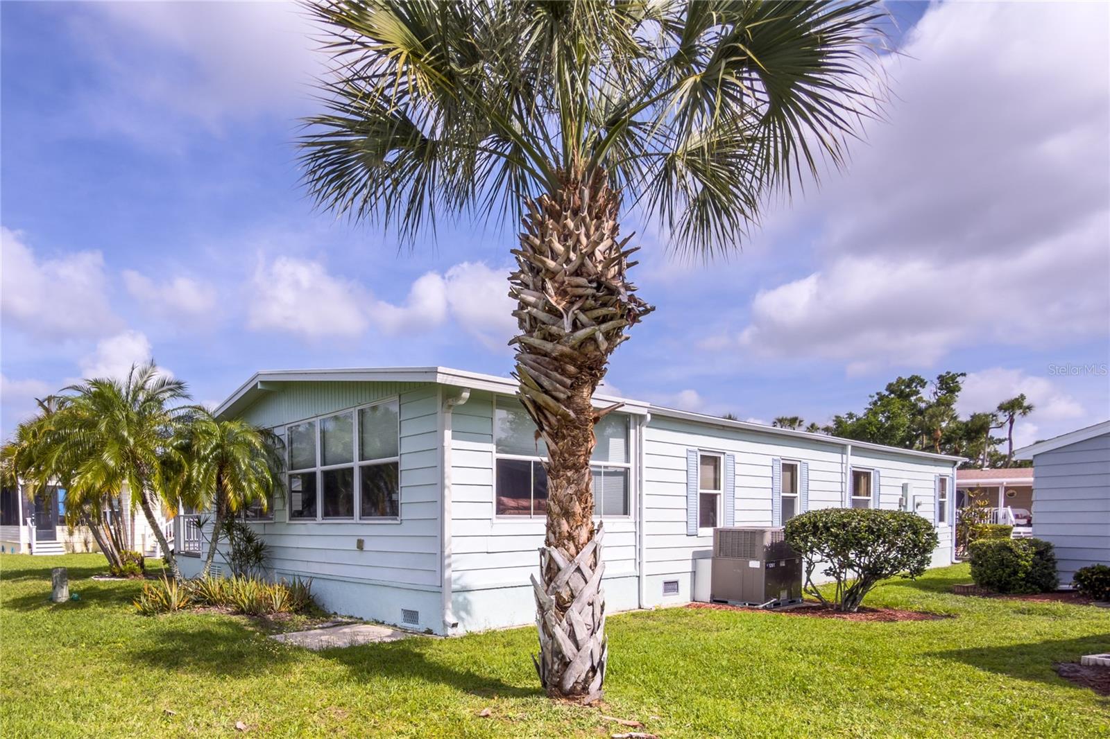 Image 4 of 52 For 117 Heron Court