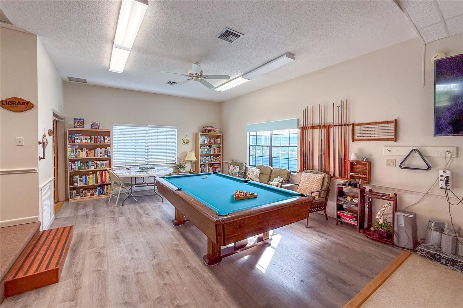 Image 40 of 52 For 117 Heron Court