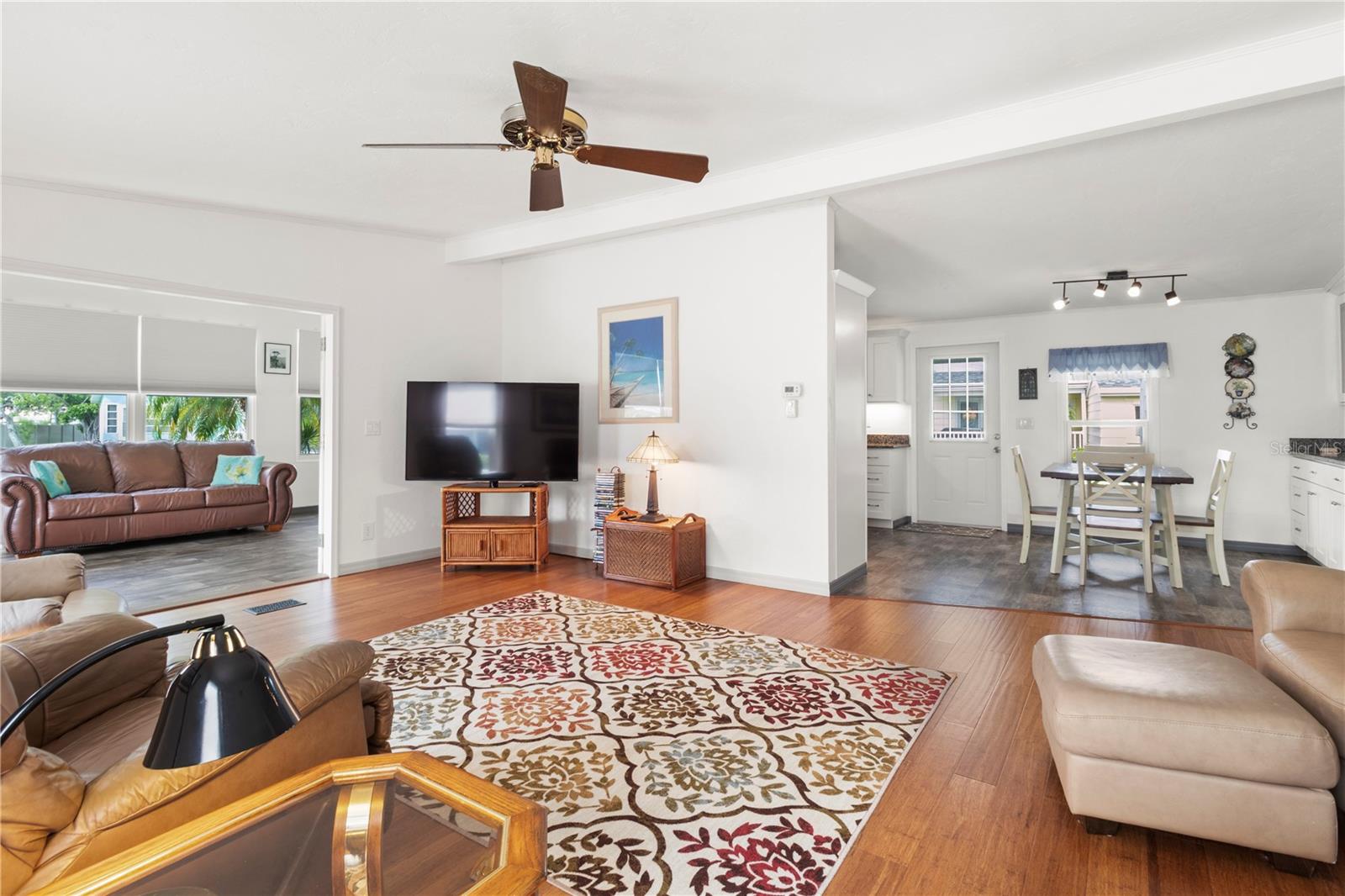 Image 9 of 52 For 117 Heron Court