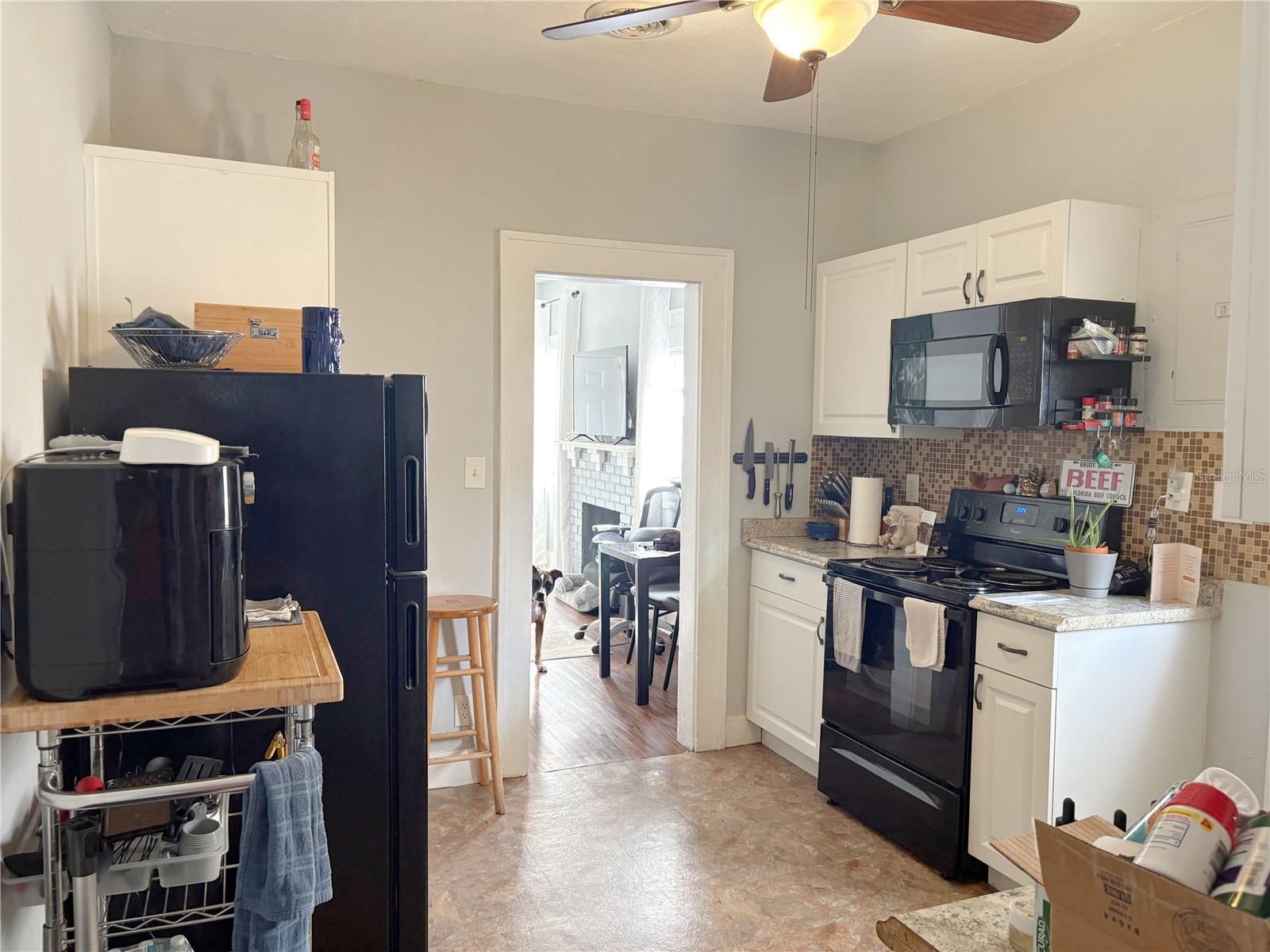 Image 2 of 9 For 2060 9th Street B