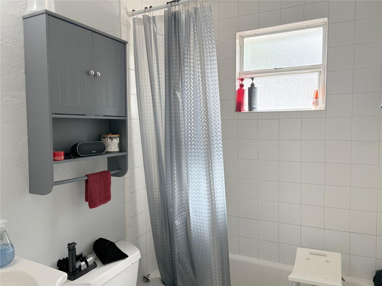 Image 8 of 9 For 2060 9th Street B