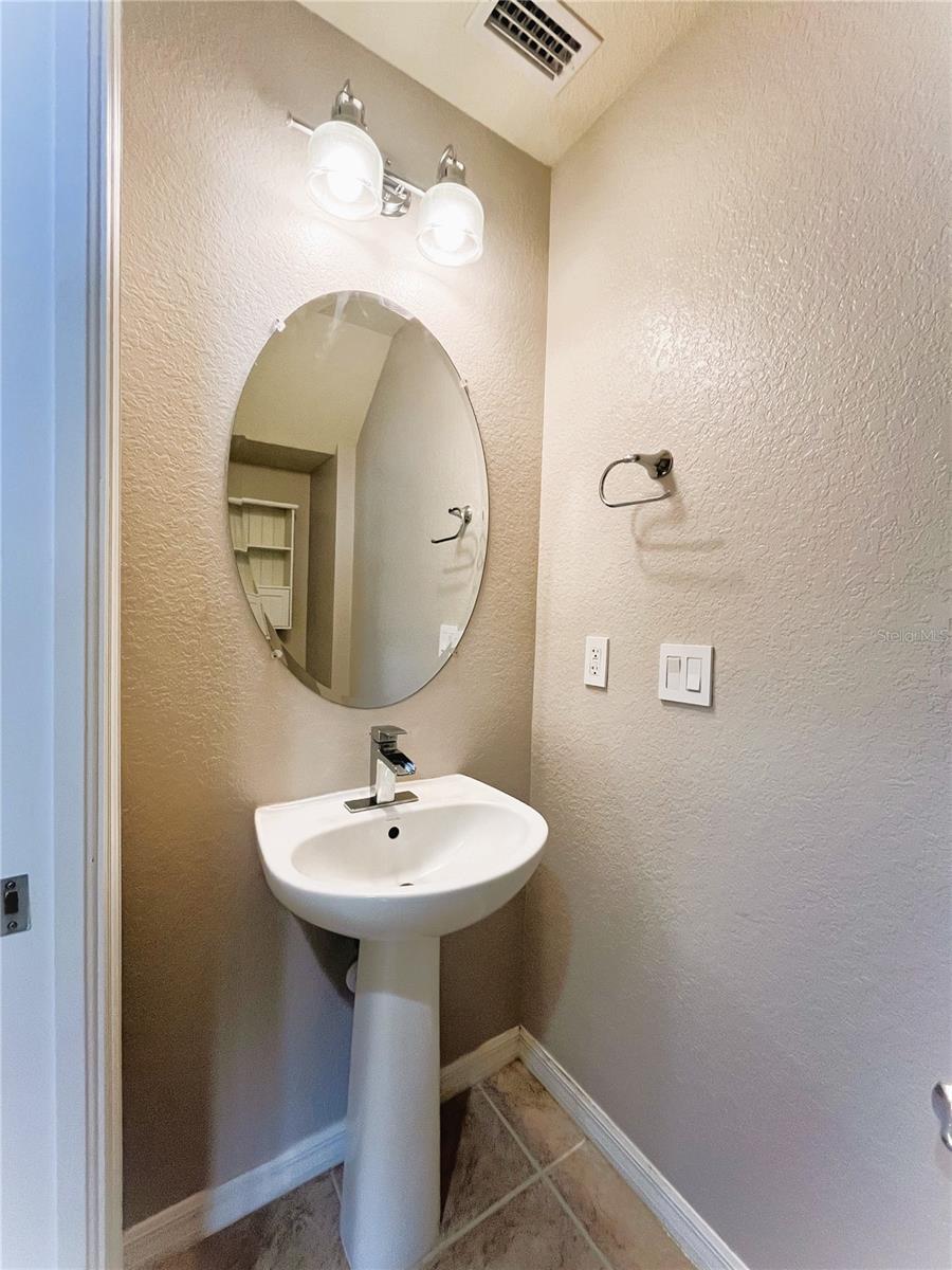 Image 11 of 45 For 7109 Chatum Light Run