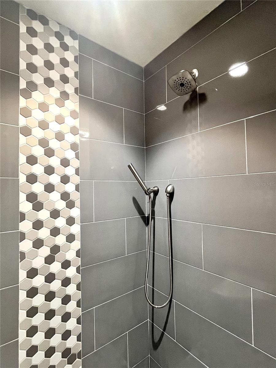 Image 28 of 45 For 7109 Chatum Light Run