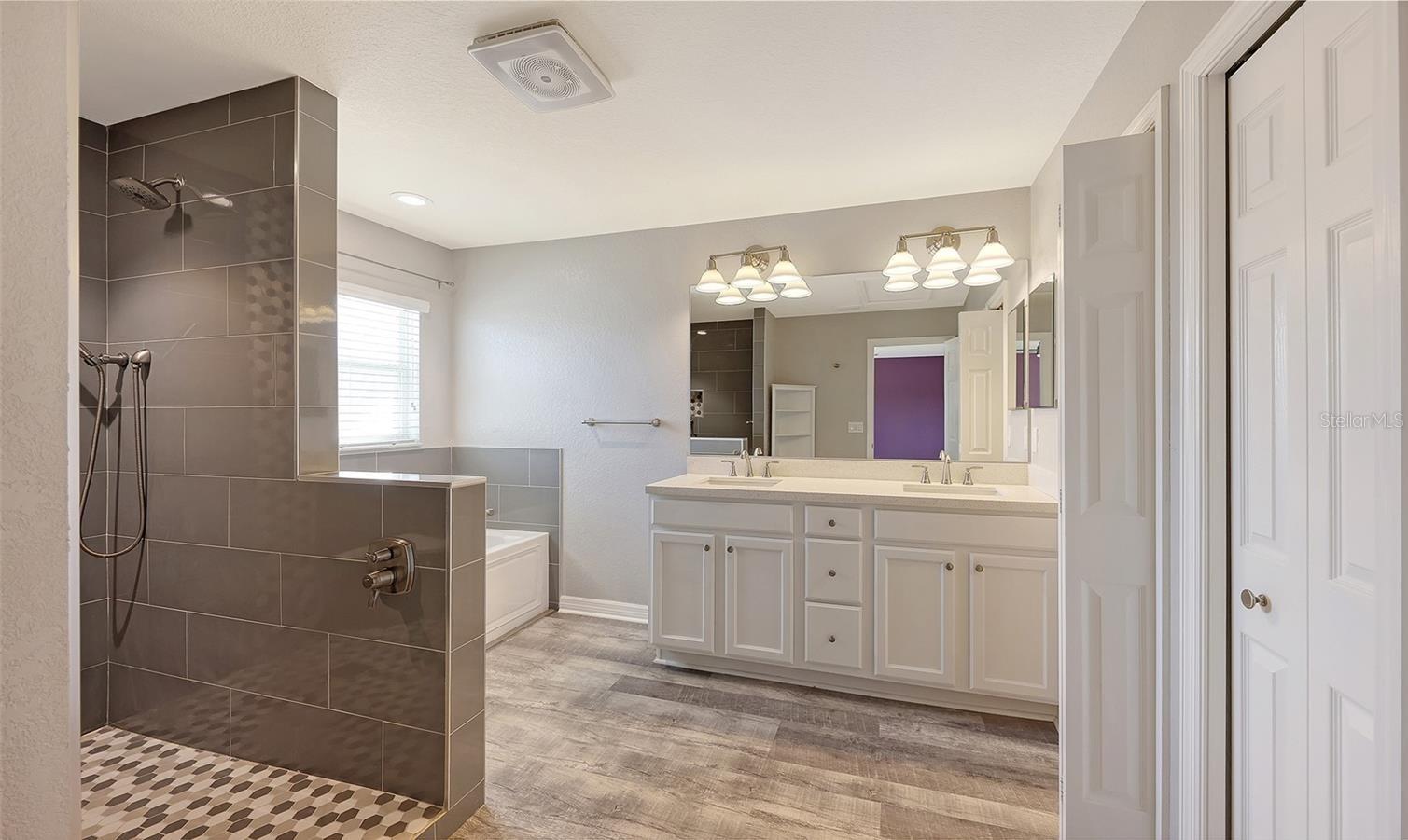 Image 33 of 45 For 7109 Chatum Light Run