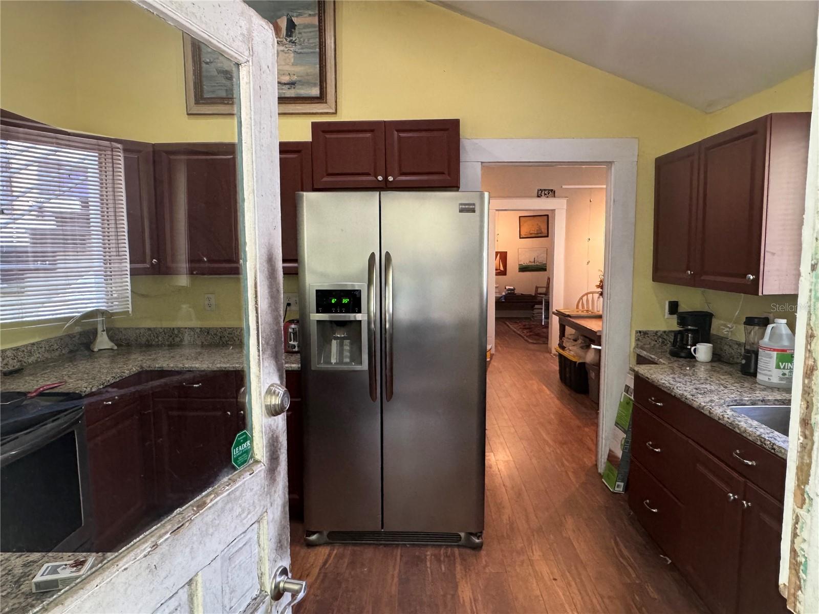 Image 17 of 42 For 1015 12th Street W