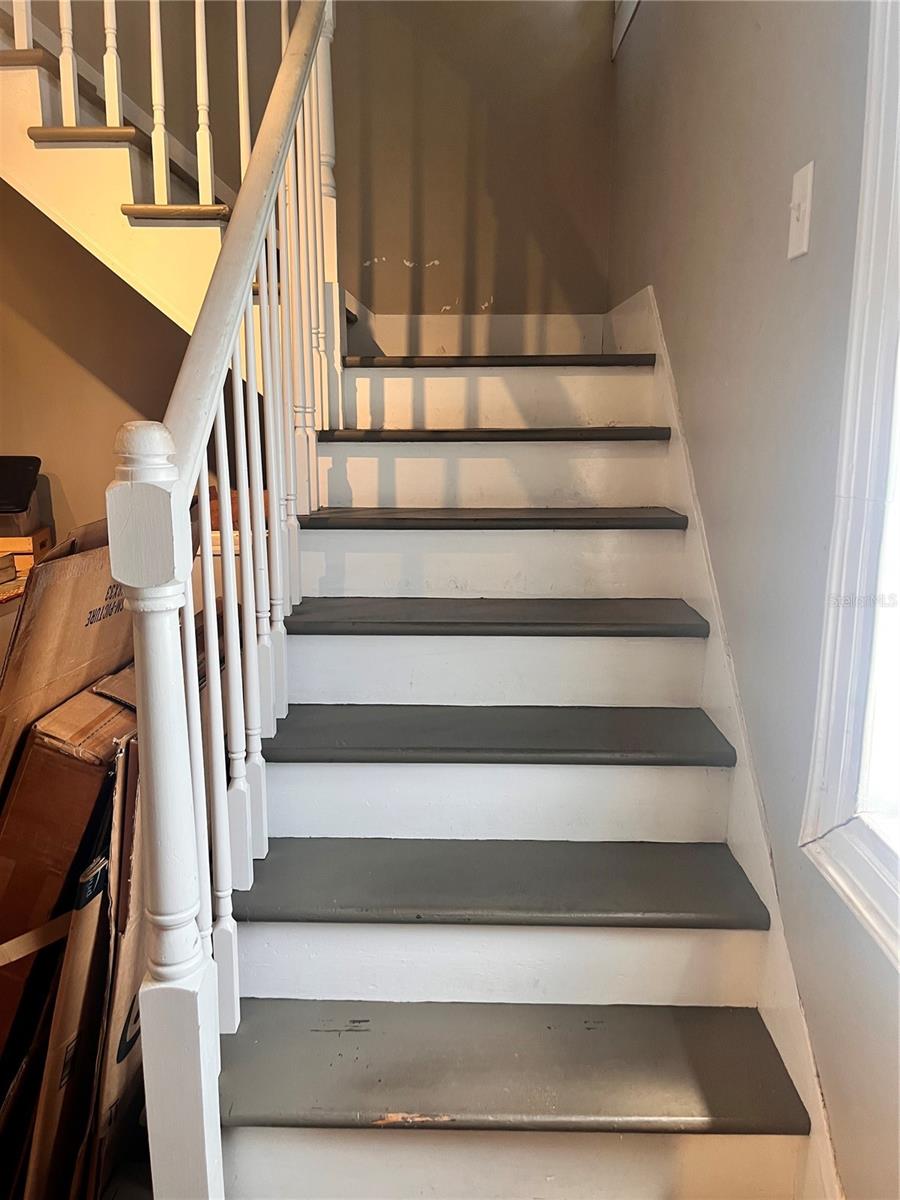 Image 21 of 42 For 1015 12th Street W