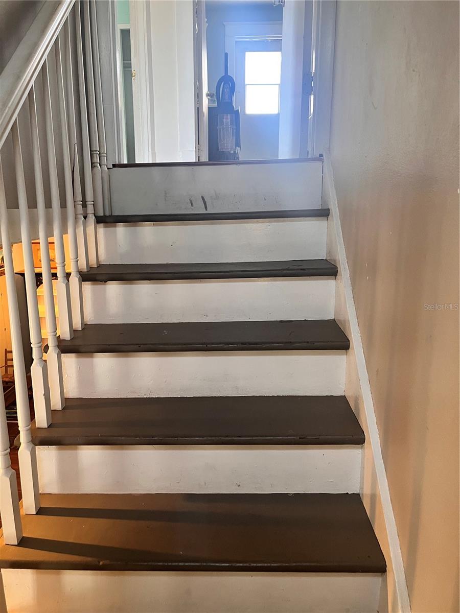 Image 22 of 42 For 1015 12th Street W