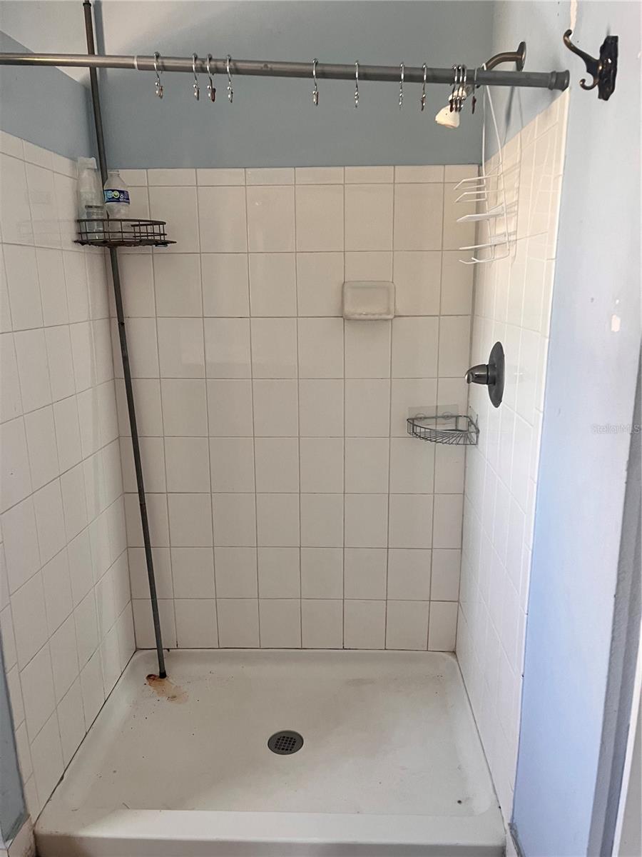 Image 34 of 42 For 1015 12th Street W