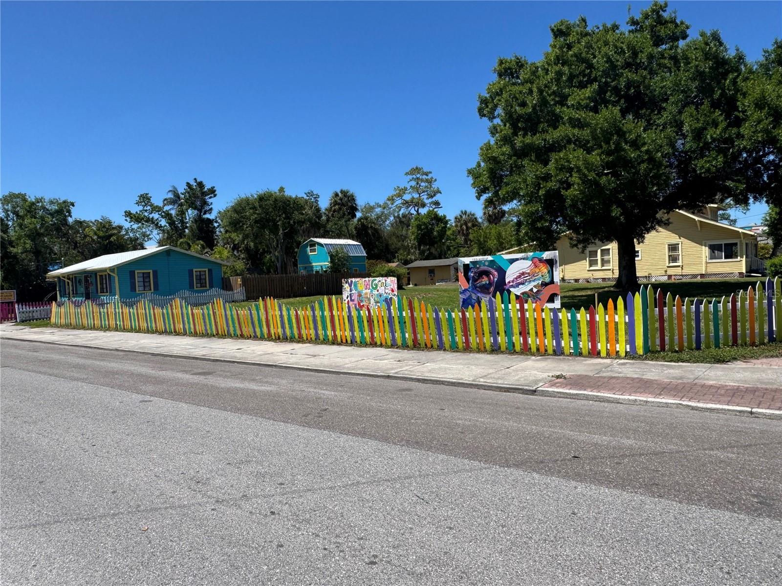 Image 37 of 42 For 1015 12th Street W