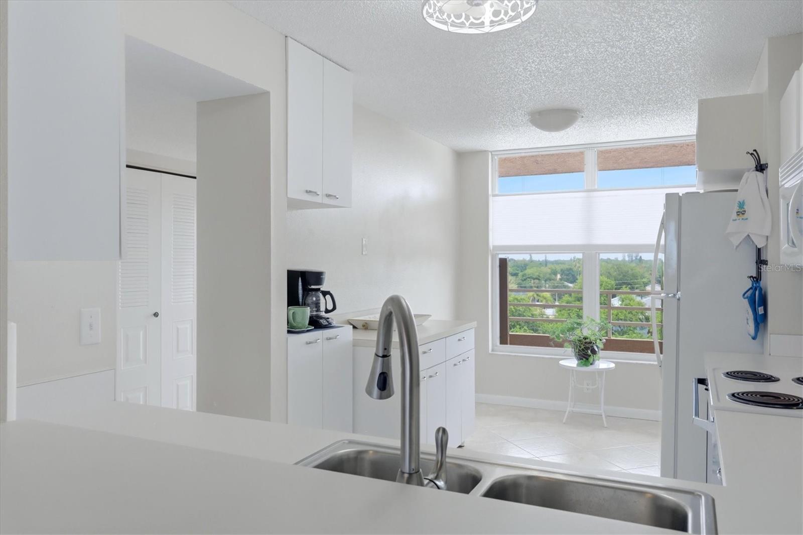 Image 20 of 56 For 3740 Pinebrook Circle 604