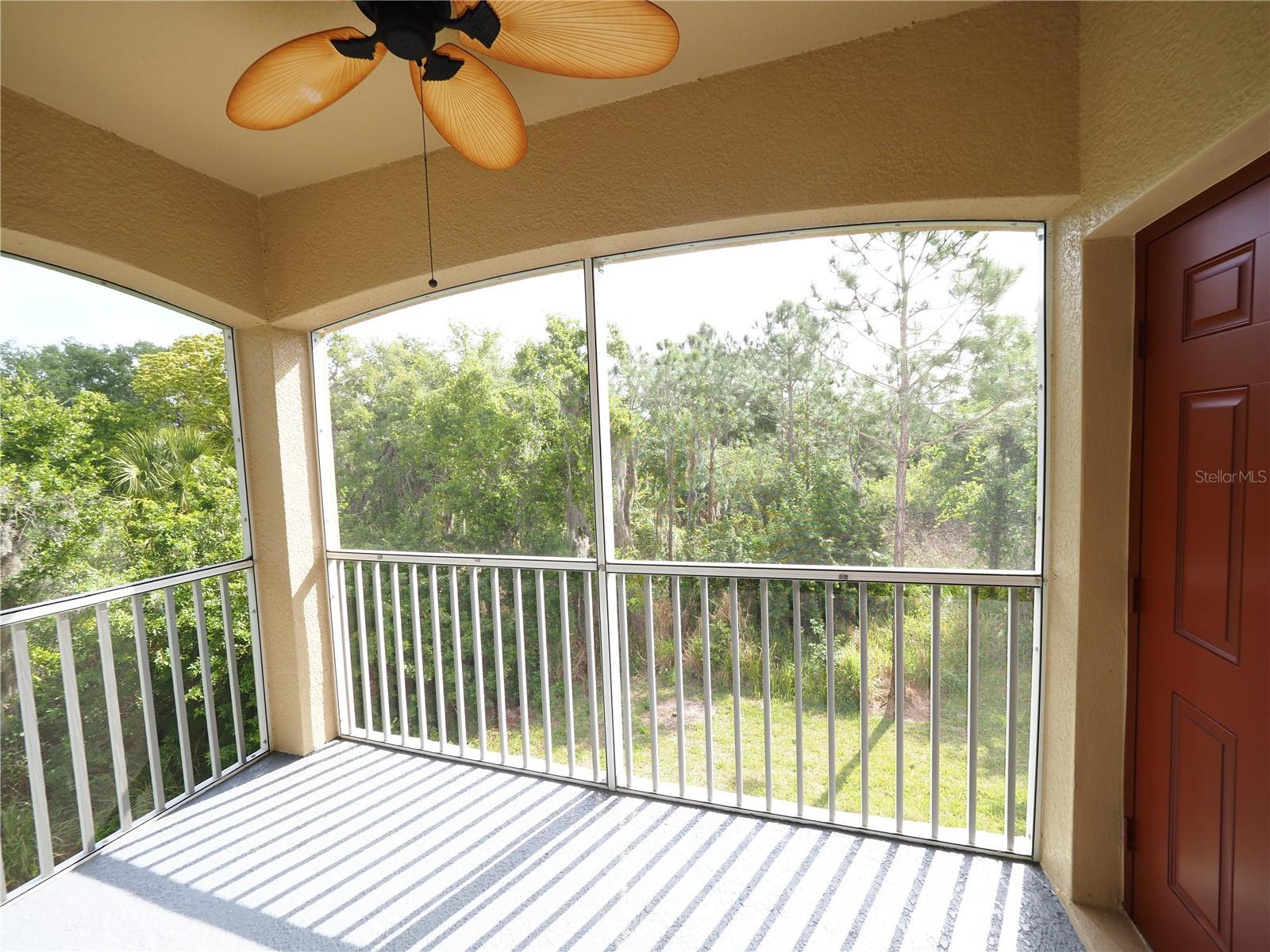 Image 14 of 32 For 8140 Enclave Way 101