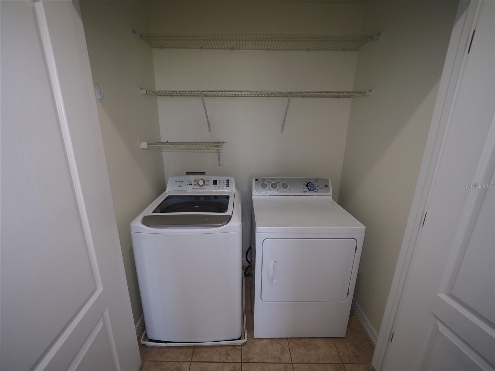 Image 23 of 32 For 8140 Enclave Way 101