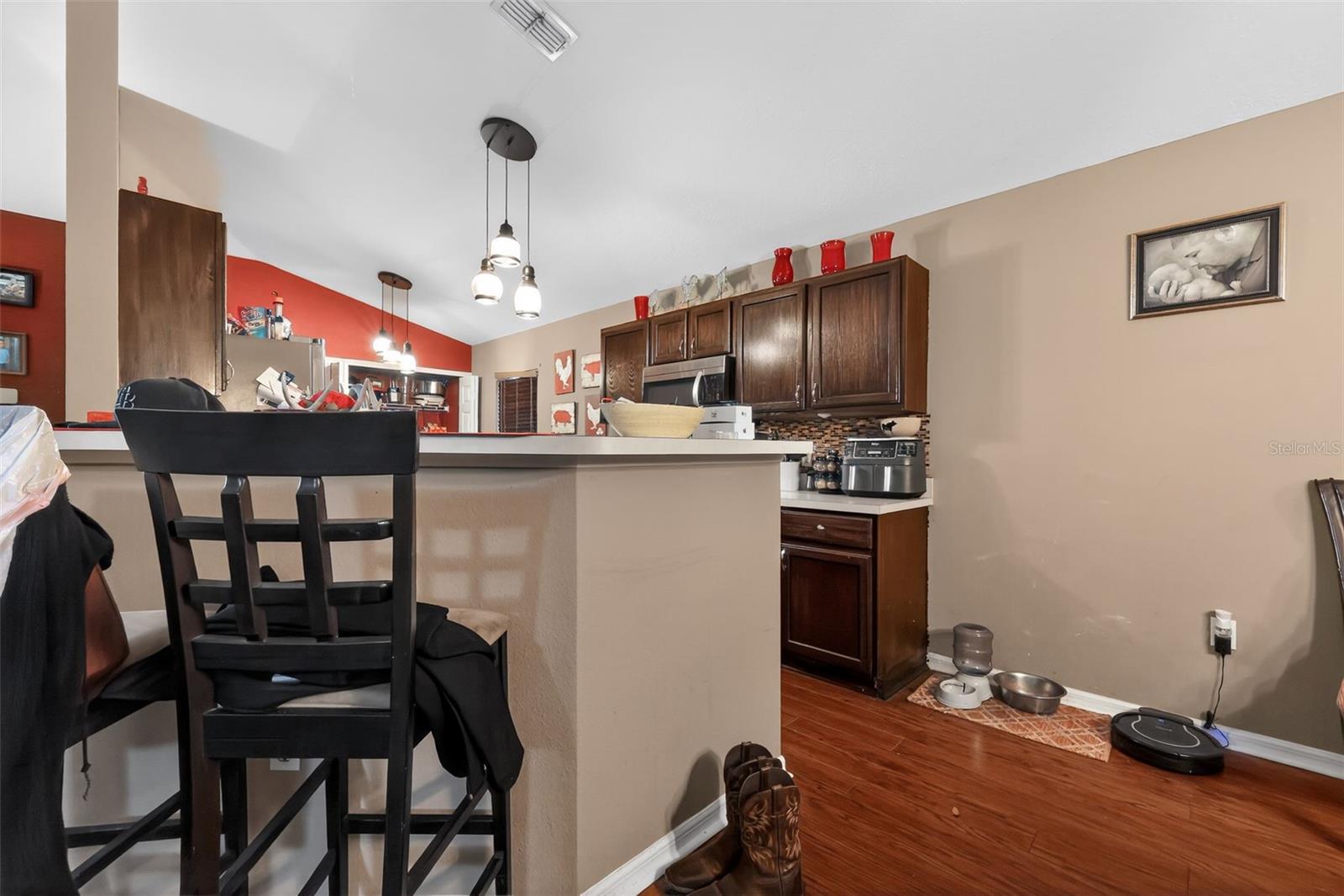 Image 17 of 31 For 321 Squires Grove Drive