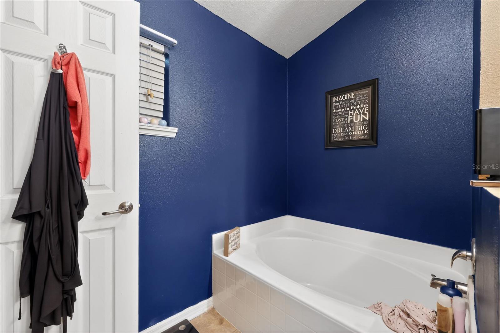 Image 24 of 31 For 321 Squires Grove Drive