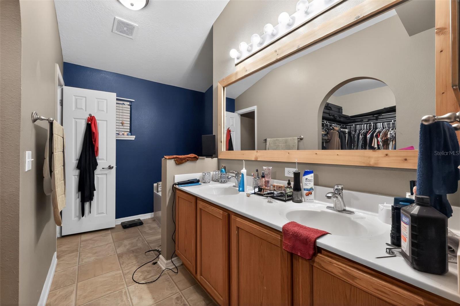 Image 25 of 31 For 321 Squires Grove Drive