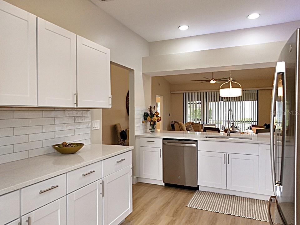 Image 13 of 82 For 5525 Hampstead Heath  43