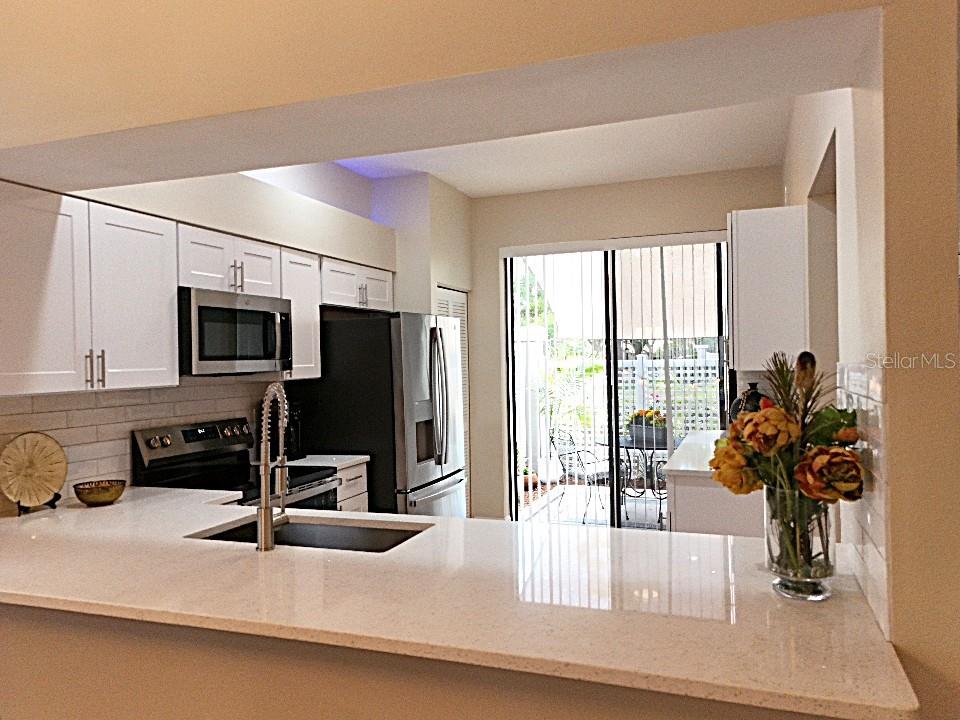 Image 14 of 82 For 5525 Hampstead Heath  43