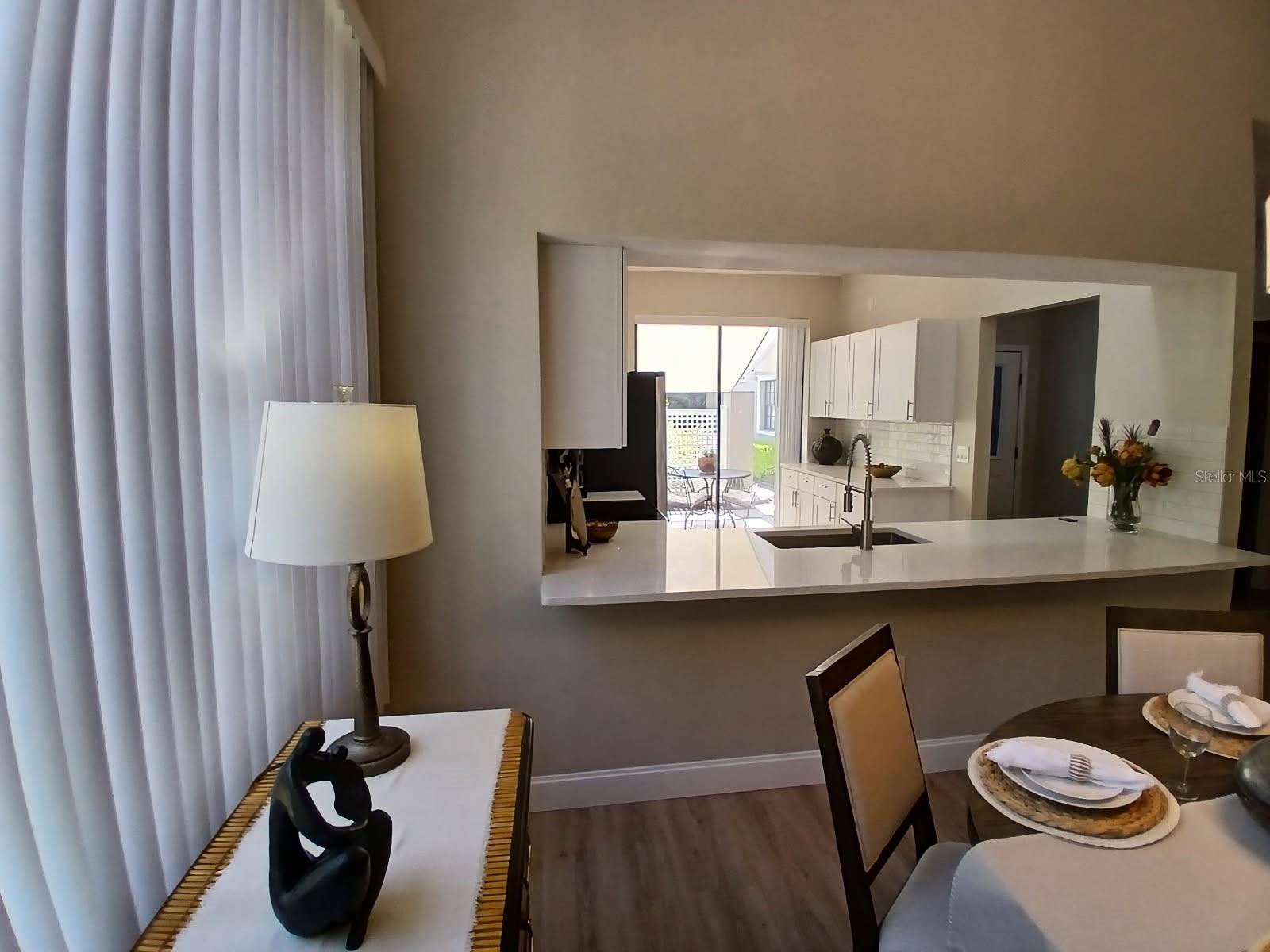 Image 19 of 82 For 5525 Hampstead Heath  43