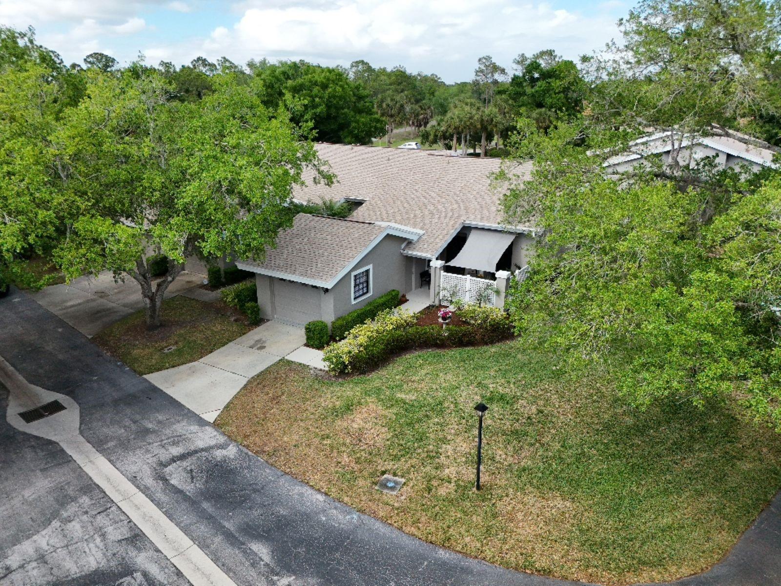 Image 5 of 82 For 5525 Hampstead Heath  43