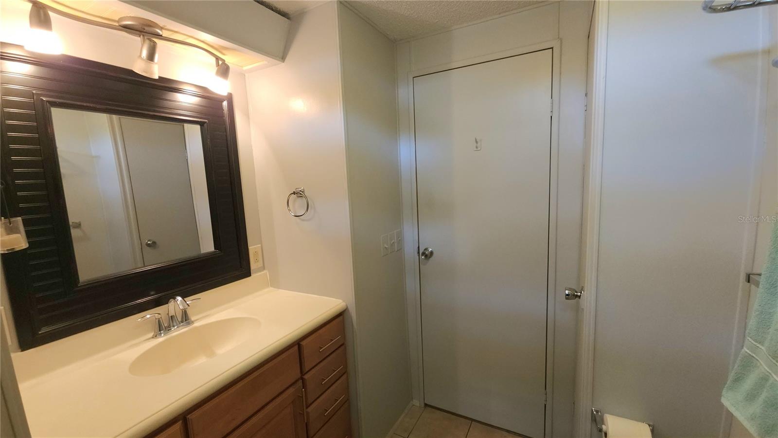 Image 26 of 52 For 3300 26th Avenue E 102