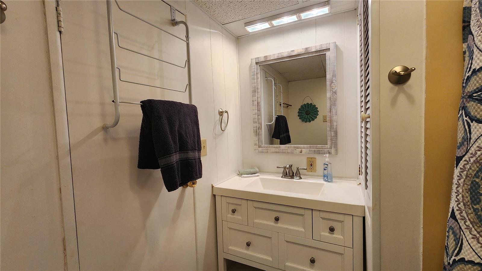 Image 31 of 52 For 3300 26th Avenue E 102